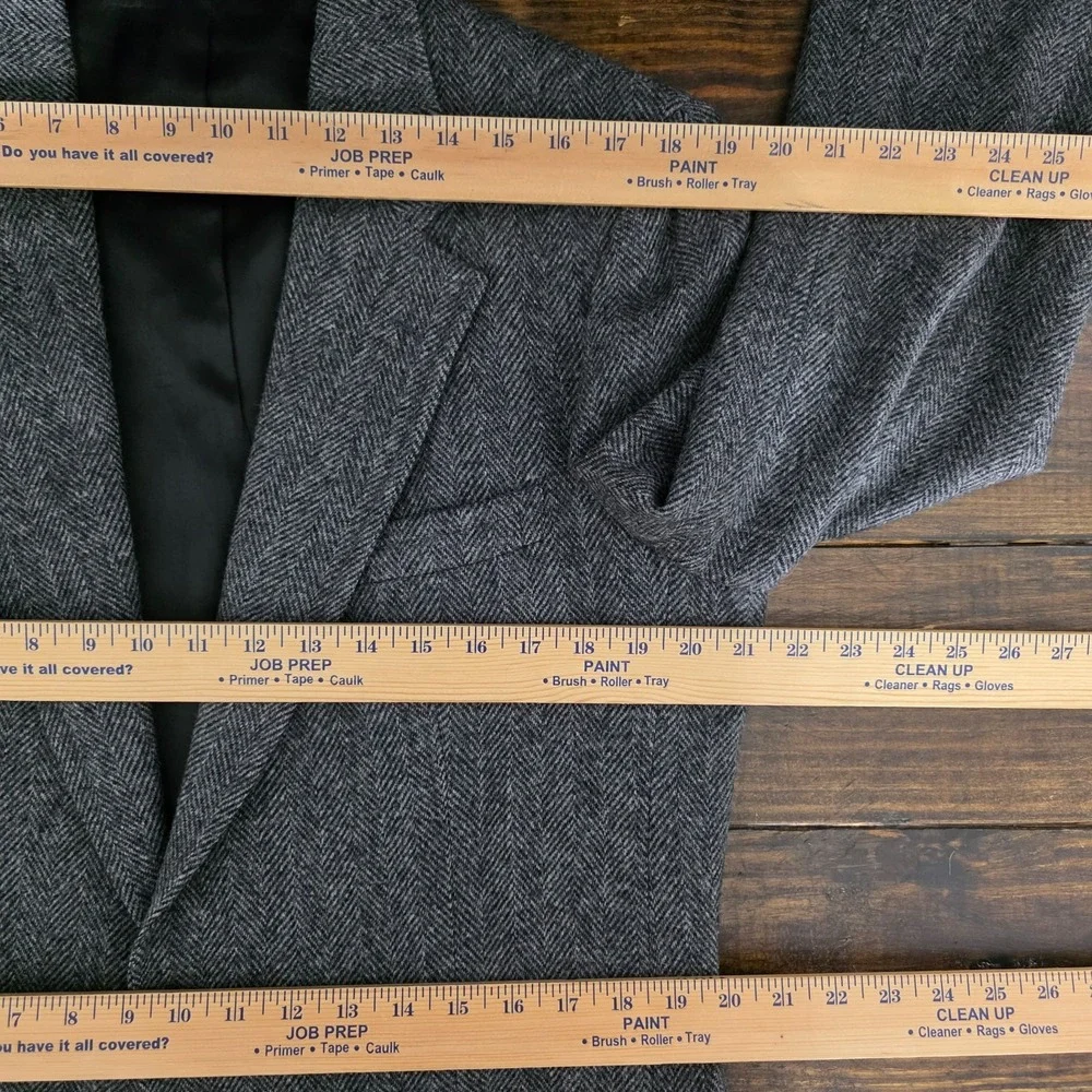 VTG Towncraft Men's Tweed Sport Coat Blazer Two Button Gray Herringbone Wool 42R